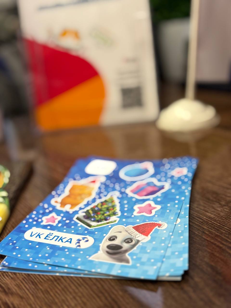  Наклейки (Стикерпаки)