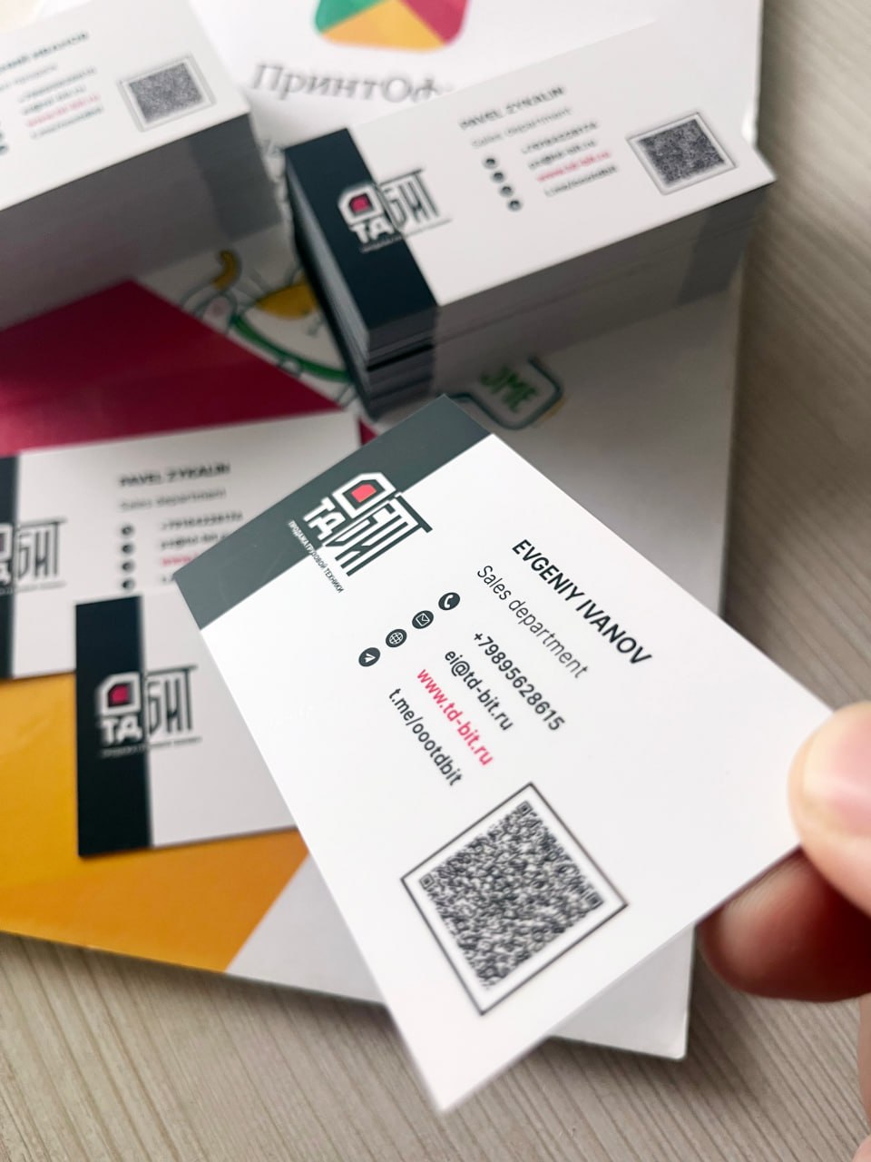 4 разных макета по 100 шт 